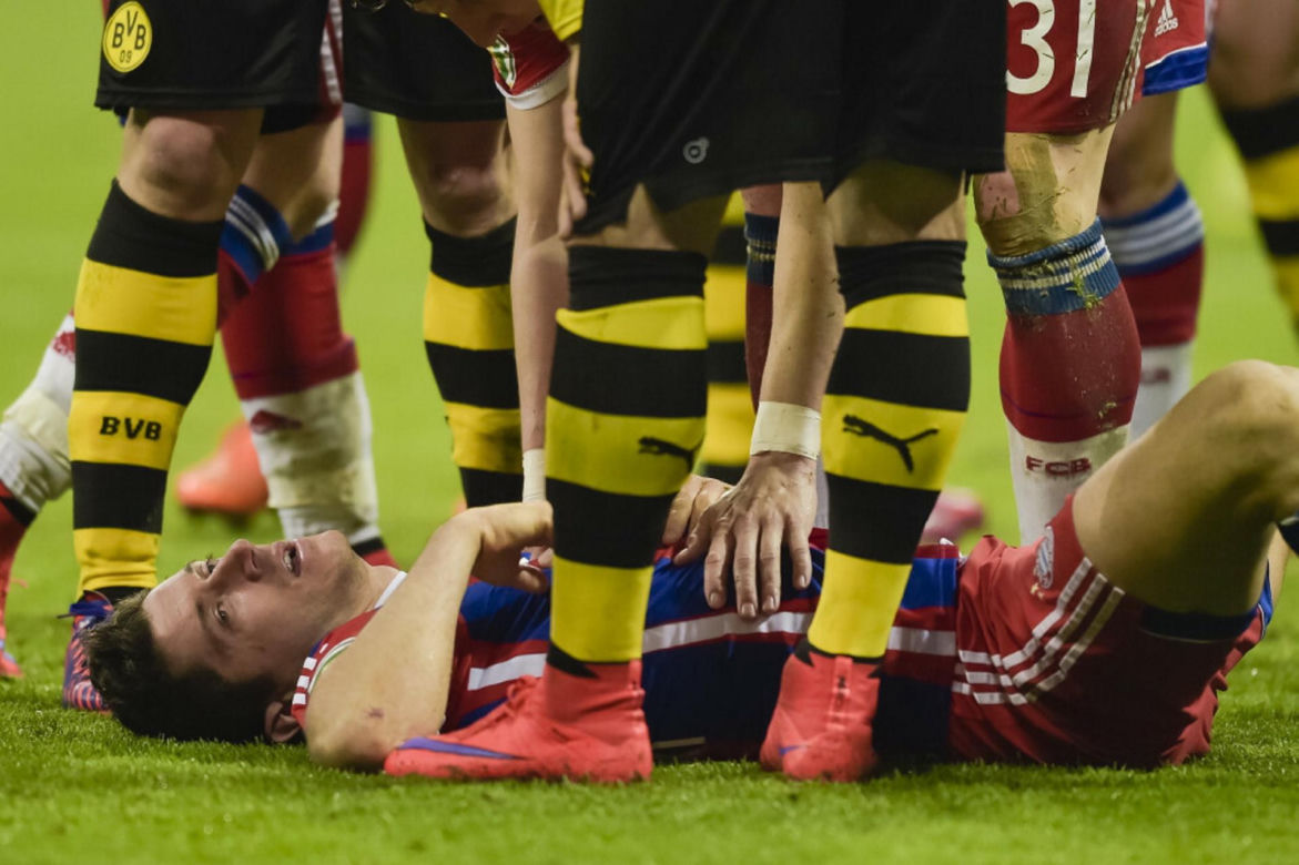 Robert Lewandowski kontuzjowany. Kiedyś przeżył gorsze starcie