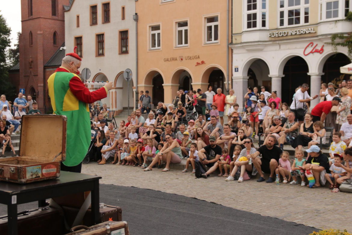 Olsztyński Festiwal Teatrów Ulicznych 2023. Tak bawili się mieszkańcy [ZDJĘCIA]