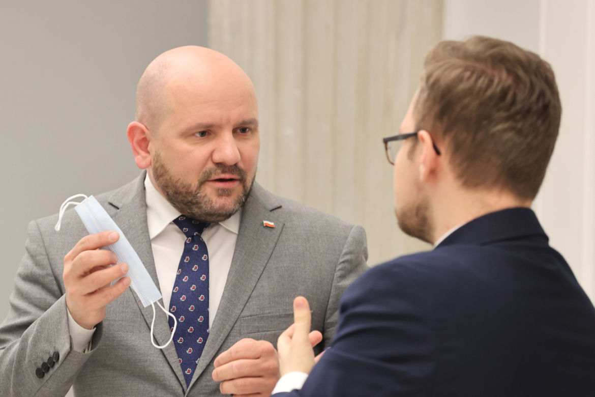 Nie noszą maseczki - niech zapłacą 2000 zł 