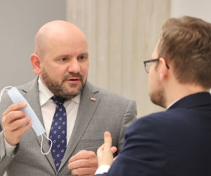 Nie noszą maseczki - niech zapłacą 2000 zł 