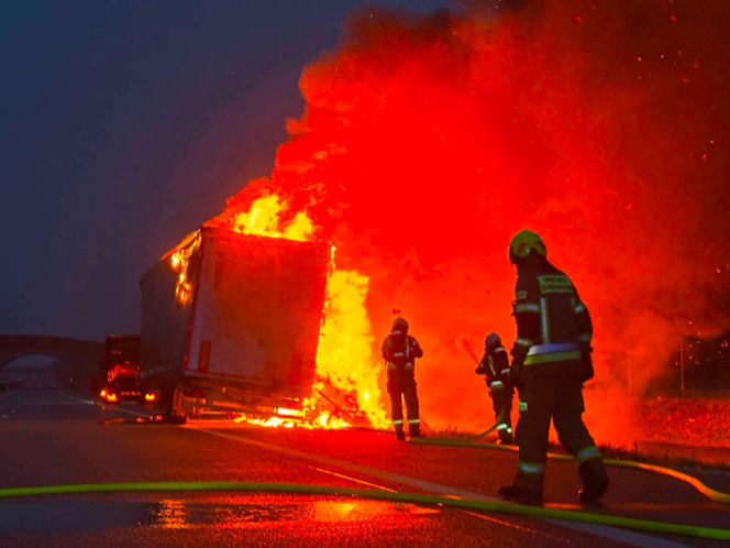 pożar naczepy ciężarówki na A2