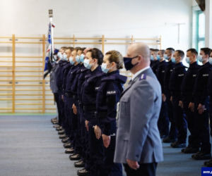 Nowi policjanci na Warmii i Mazurach. Ślubowanie złożyło 27 funkcjonariuszy [ZDJĘCIA]