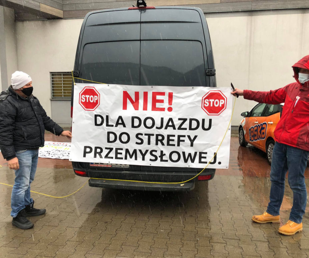 BLOKADA BRZEZIŃSKIEJ. Mieszkańcy Nowosolnej domagają się obwodnicy!