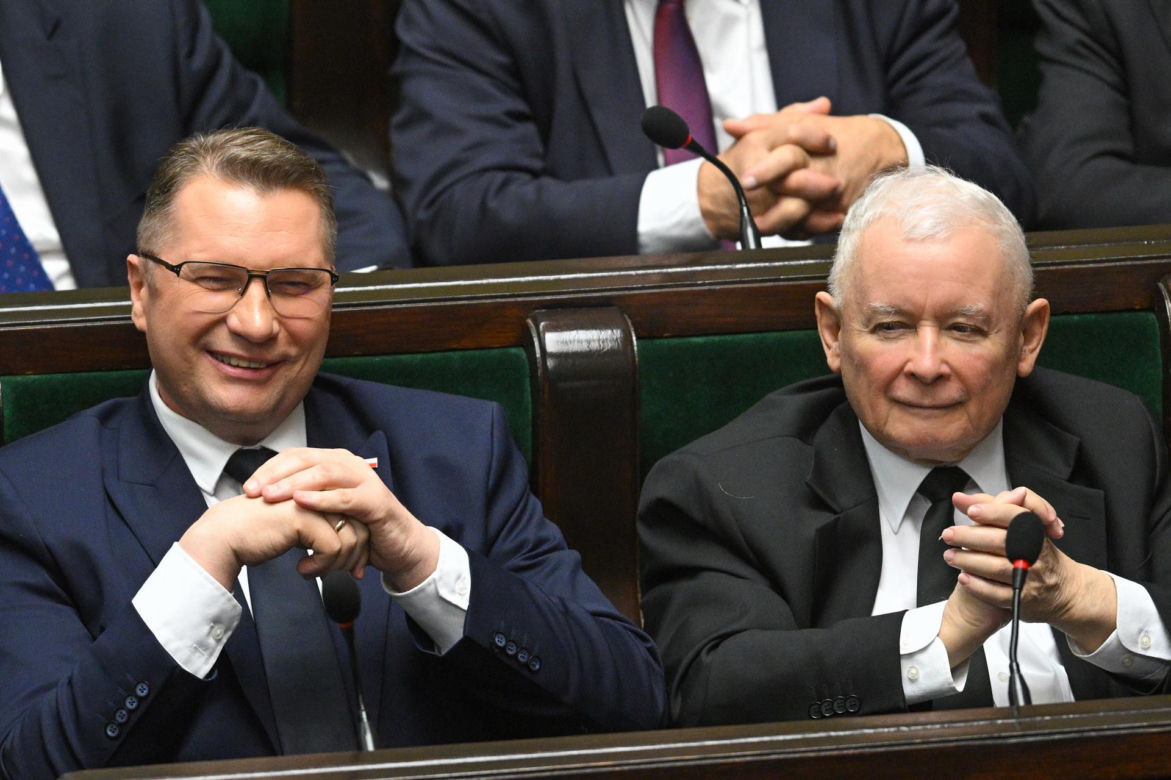 Sikroski bez hamulców do Macierewicza: Antek świrze!