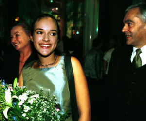Alicja Bachleda-Curuś z rodzicami - Lidią i Tadeuszem na premierze Pana Tadeusza