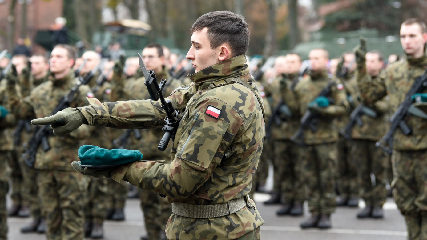 Olsztyn. Ponad 400 żołnierzy złożyło przysięgę. W uroczystości wziął udział szef MON [ZDJĘCIA]