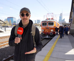 Jechałem legendarnym pociągiem. W środku jak kiedyś, aż trudno uwierzyć! Ludzie mówią wprost: „to były czasy”