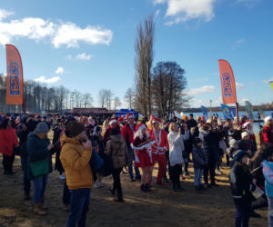 IX Dadajowy Zlot Morsów: Mikołajem możesz być cały rok 
