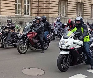 Moto Zające i Kurczaki niosą pomoc na Wielkanoc. Dziesiątki motocyklistów na ulicach Szczecina