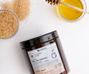 Podaruj swoim bliskim relaks – świąteczne inspiracje od Pharma Care