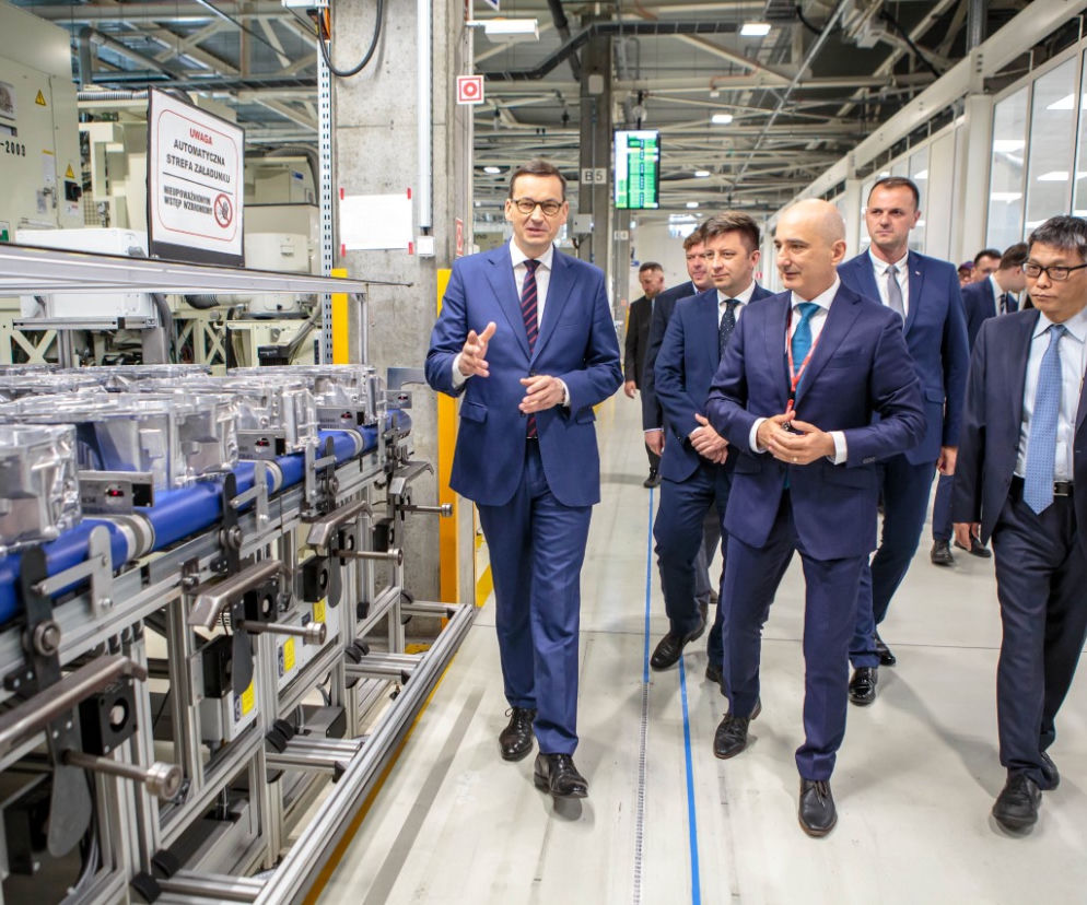 Premier Mateusz Morawiecki w fabryce Toyota Motor Manufacturing Poland