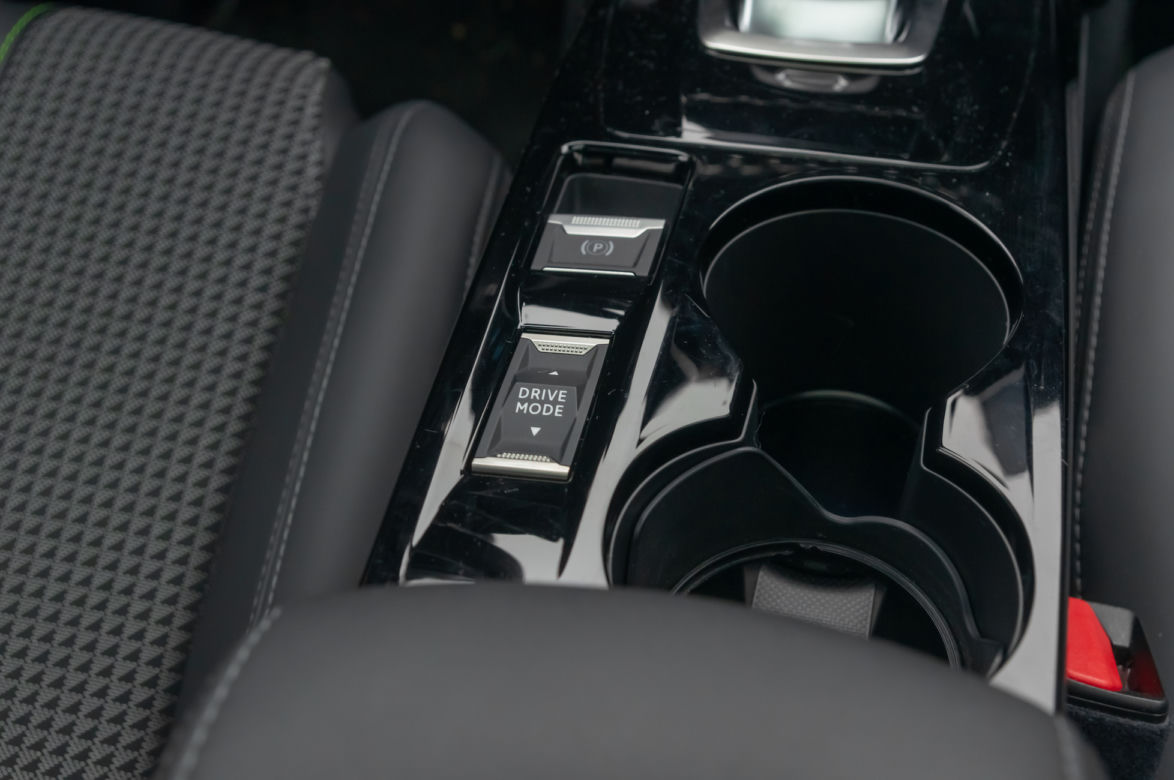 Peugeot 208 GT Line PureTech 130 S&S EAT8