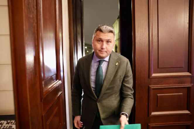 Szef PKOl zatrzymany! Służby przeszukały jego dom. Nieoficjalnie: Wiadomo, co znaleziono