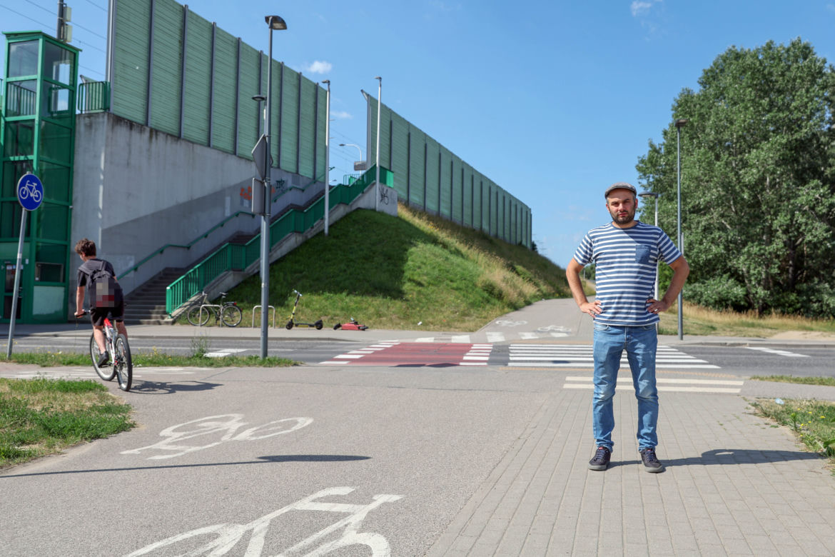 "To czarny punkt na rowerowej mapie Warszawy". Radny Białołęki interweniuje w sprawie niebezpiecznej ścieżki 