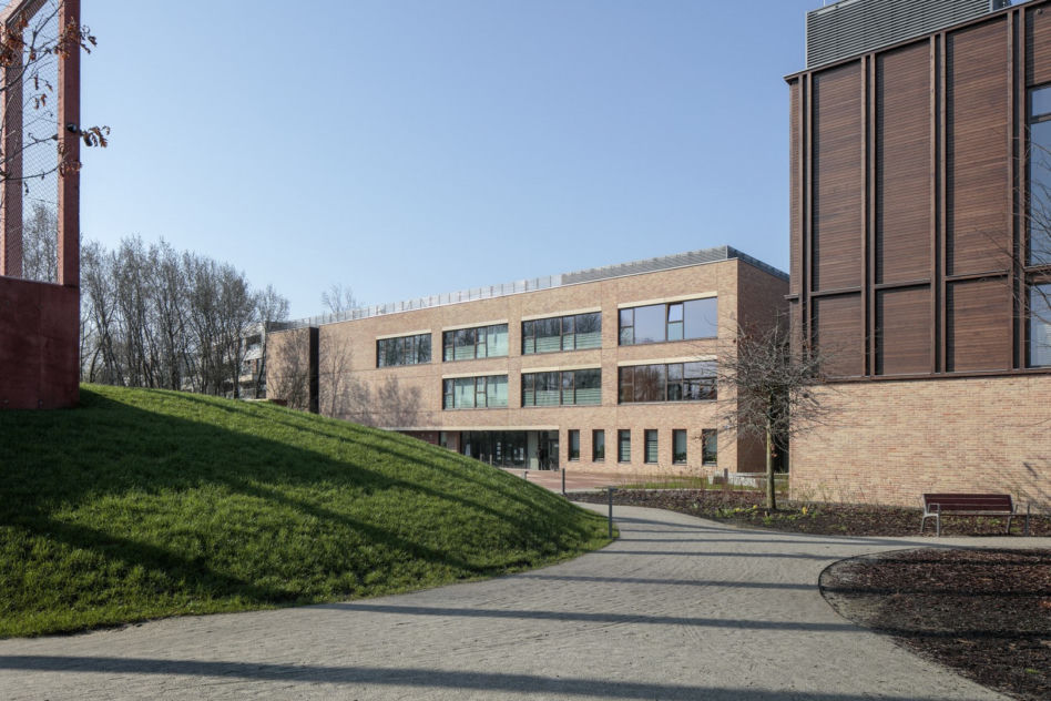 Grand Prix Nagrody Architektonicznej Prezydenta Warszawy 2021 dla podstawówki na Wilanowie