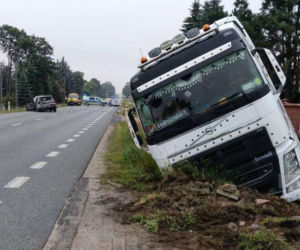 Nowe Iganie: Nad ranem zderzyły się osobówka i cysterna
