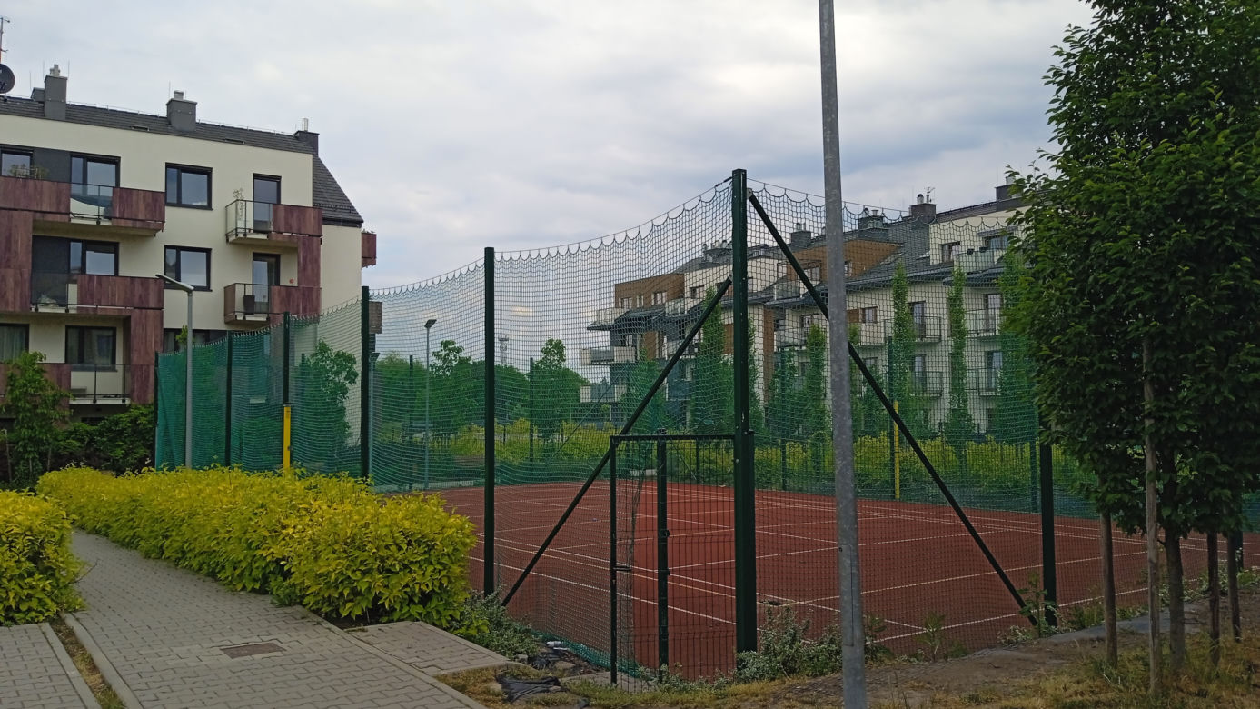 Plac zabaw na Partynicach placem niezgody. "Mój syn został wykluczony" 