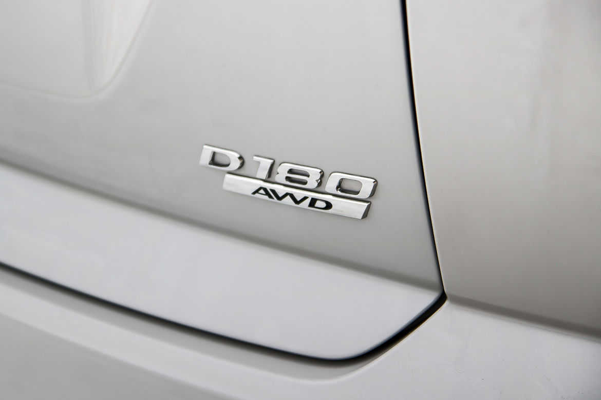 Jaguar E-Pace 2.0 i4D 180 KM AWD AT