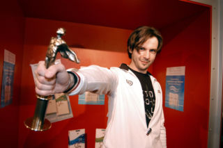 Siłacza śpiewała cała Polska, potem zniknął. Co po 20 latach porabia Marcin Rozynek?