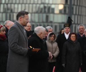 Jarosław Kaczyński na obchodach miesięcznicy smoleńskiej