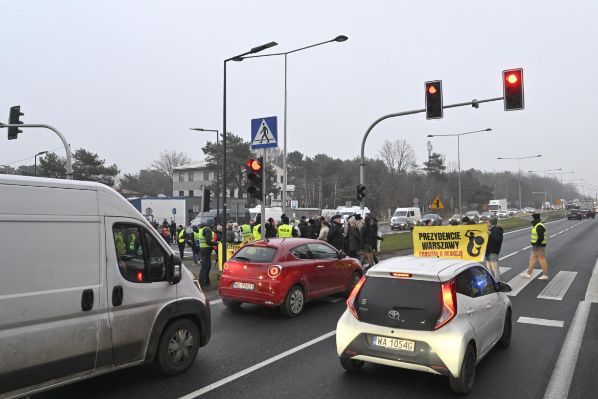 Mają dość korków, chcą buspas. W godzinach szczytu protestowali na pasach