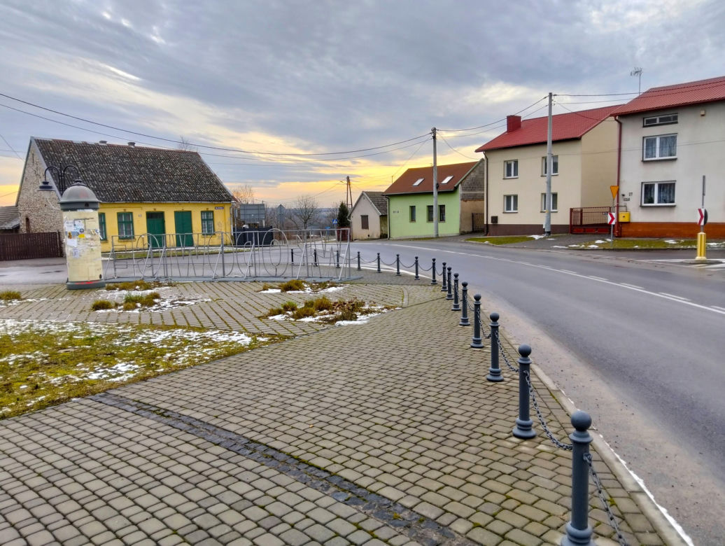 To najpiękniejsze średniowieczne miasto w województwie śląskim. Zachwyca zabytkowym rynkiem