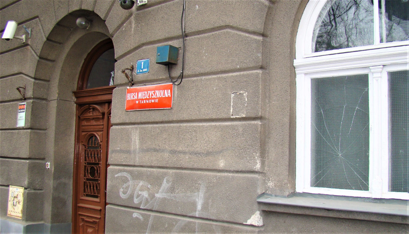 Wyprowadzka uczniów z bursy. Co powstanie w kamienicy przy ul. Św. Anny?
