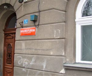 Wyprowadzka uczniów z bursy. Co powstanie w kamienicy przy ul. Św. Anny?