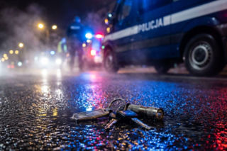 Potrącenie pieszego na Pradze Północ. Sprawcą 80-latek bez uprawnień