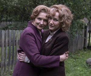 Stulecie Winnych 4 sezon. Ania (Urszula Grabowska), Mania (Magdalena Walach)