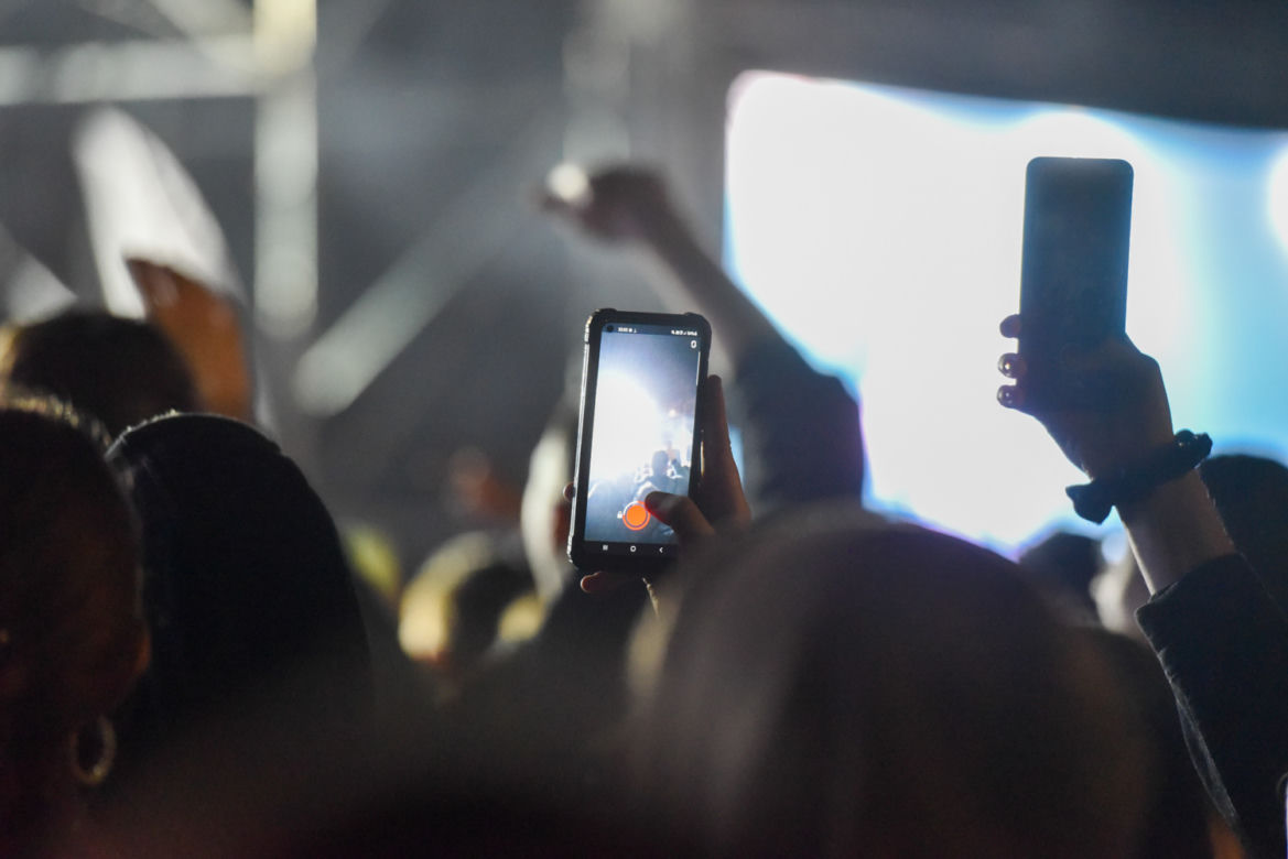 Juwenalia UMK 2022 w Toruniu. Tak studenci bawili się na Piernikaliach. Zdjęcia z koncertów i nie tylko