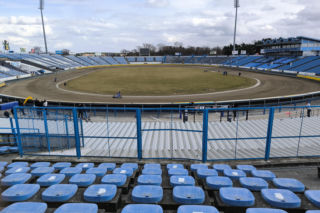Na stadionie w Lesznie będzie dwa razy jaśniej! Miliony na nowe oświetlenie 