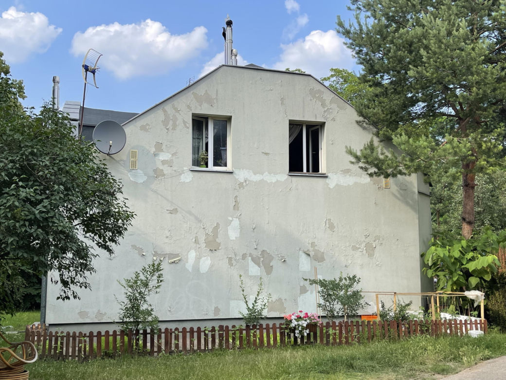 Kłótnia kochanków zakończyła się wbitym nożem w ciele kobiety. Krwawa awantura we Włochach