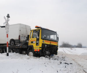 Lubelskie: Jechali wprost pod pociąg