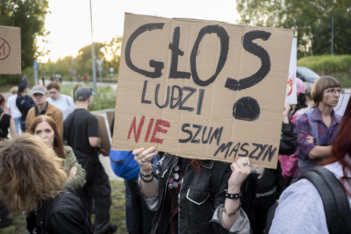 Protest w Piasecznie przeciwko Data Center