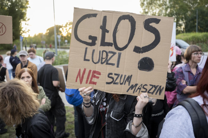 Protest w Piasecznie przeciwko Data Center