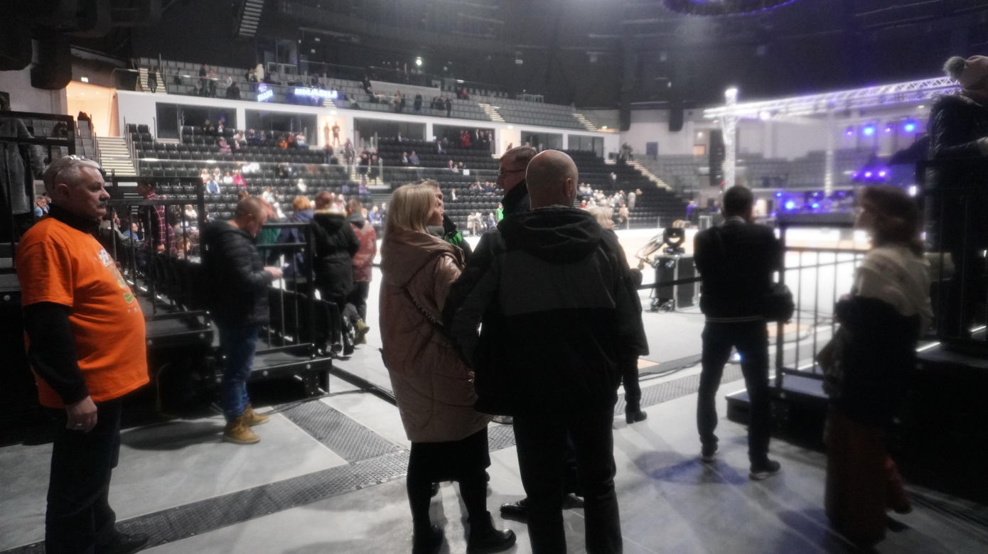 Hala Urania w Olsztynie w końcu otwarta. Tłumy przybyły na Galaktyczny Benefis! [ZDJĘCIA]