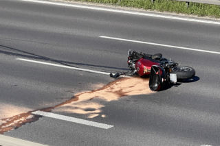 Motocyklista zginął na trasie S8. Tragiczny wypadek pod Warszawą