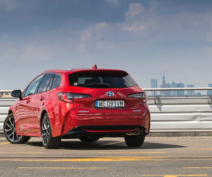 Toyota Corolla Touring Sports 2.0 Hybrid Dynamic Force 180 KM e-CVT Executive