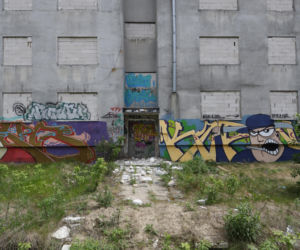 „Czarnobyl” Warszawy zniknie z mapy. „Smród, fetor i grzyb”. Tak wyglądało życie w „13 dzielnicy”