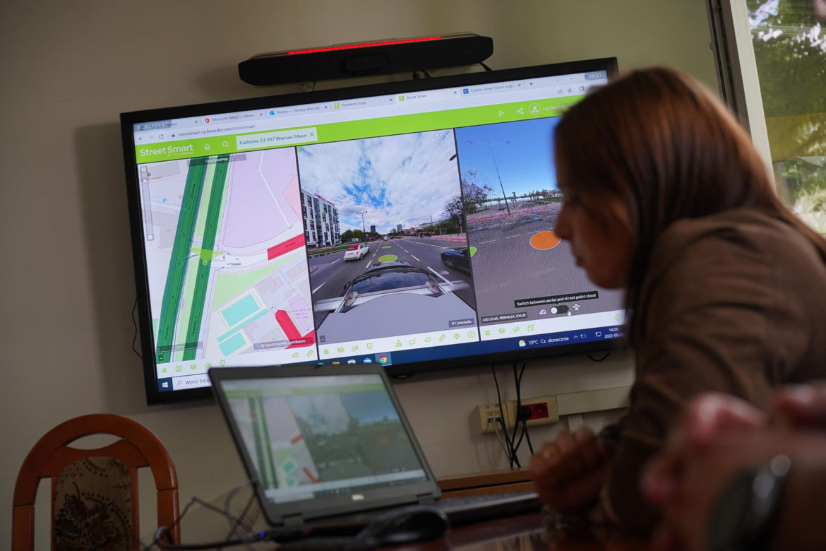 Zeskanowali dziesiątki kilometrów ulic i stworzyli mapę dziur. Drogowcy już z niej korzystają