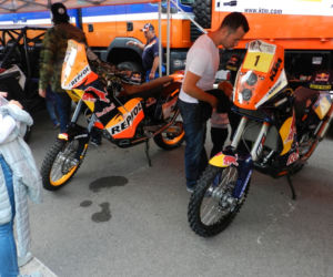 Dakar na Narodowym: Pit Party