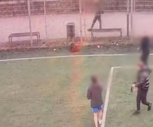 Strzały na boisku w Krakowie. 19-latek uciekł na drugi koniec Polski