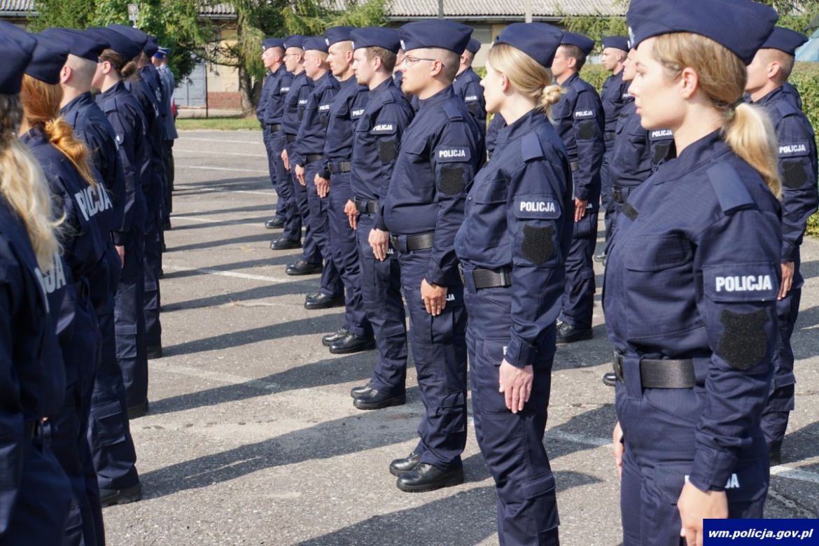 Ślubowanie nowych policjantów z Warmii i Mazur. Zobacz zdjęcia! 