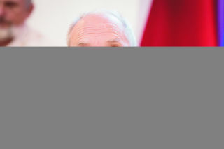 To wojsko doprowadziło do katastrofy. Macierewicz przyznał jej rację? Zpłacił