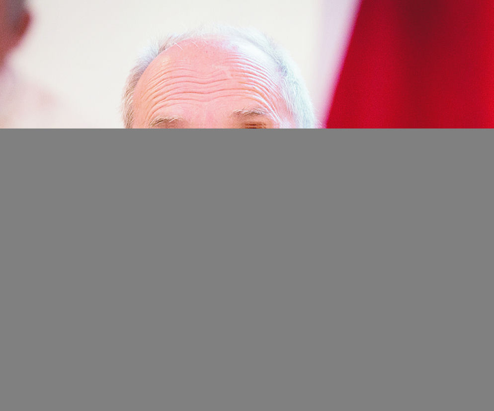 To wojsko doprowadziło do katastrofy. Macierewicz przyznał jej rację? Zpłacił