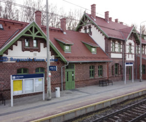 Zabytkowy dworzec kolejowy w Boguszowie-Gorcach odzyskał dawny blask