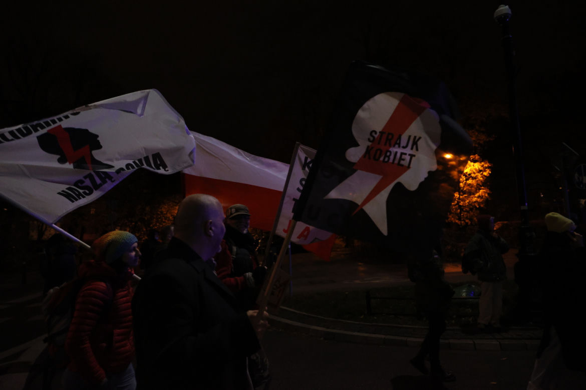 Strajk Kobiet w Warszawie. Tłumy znów wychodzą na ulice
