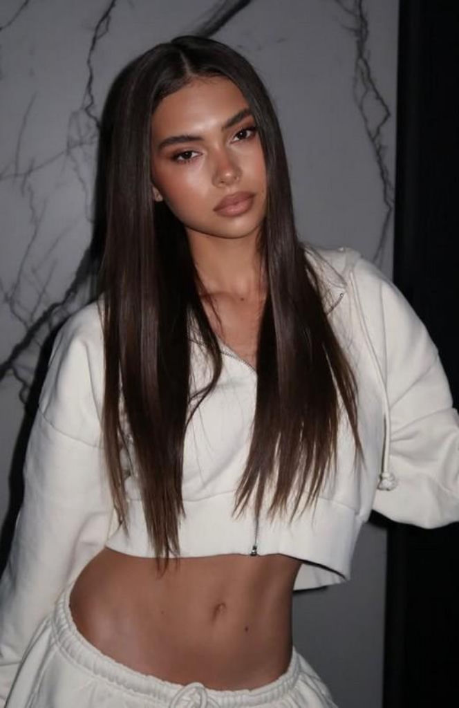 Dariane Row, piękna DZIEWCZYNA Sebastiana Szymańskiego