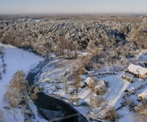 Te miejsca na Warmii i Mazurach warto odwiedzić zimą
